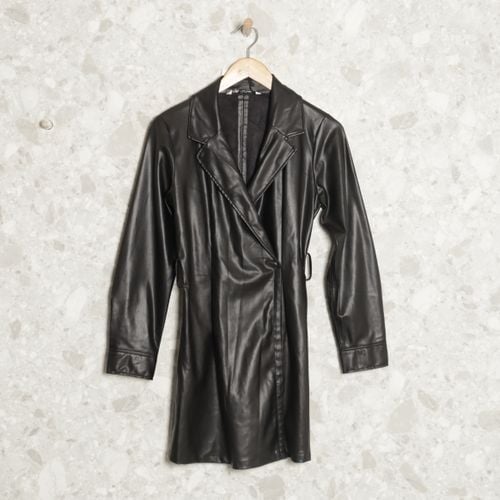 casaco preto zara 141873135?action_source=71744&ref=home_home&rsp=1&rspix=1