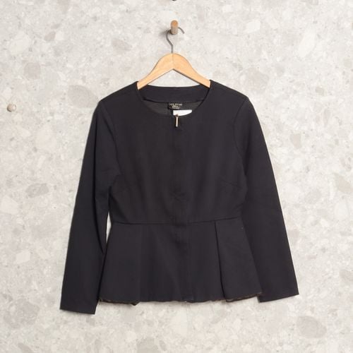 jaqueta preta lanca perfume 131528789?action_source=69532&ref=home_home&rsp=1&rspix=1