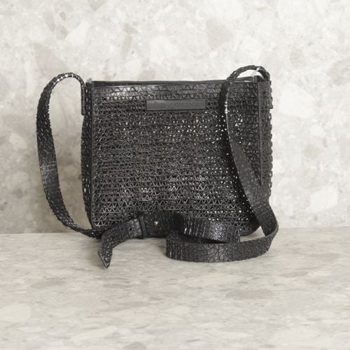 bolsa preta melissa 136290217?action_source=70754&ref=home_home&rsp=1&rspix=1
