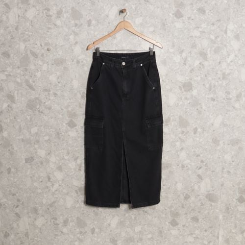 saia jeans preta marfinno 141437967?action_source=70754&ref=home_home&rsp=1&rspix=1