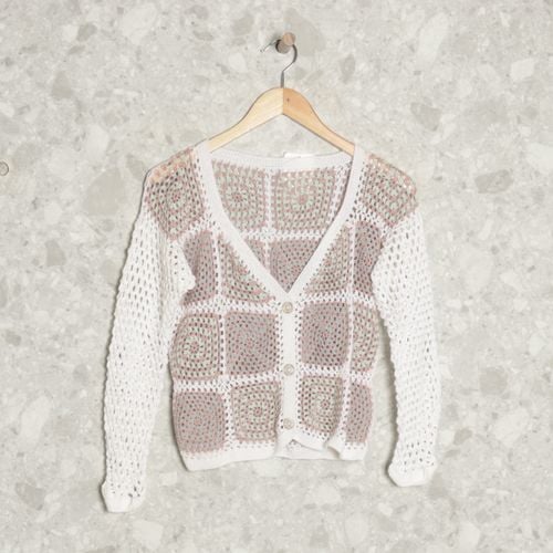 blusa branca 125129033?action_source=69004&ref=home_home&rsp=1&rspix=1