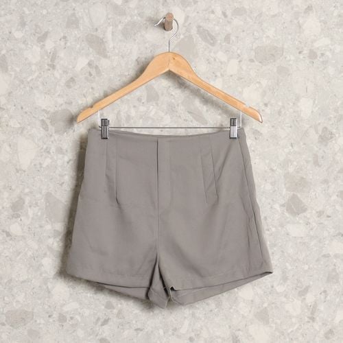 short cinza 133689369?action_source=69532&ref=home_home&rsp=1&rspix=1