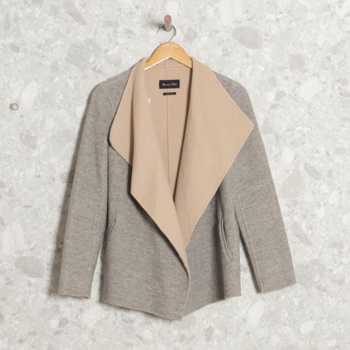 casaco cinza massimo dutti 142989884?action_source=72472&ref=home_home&rsp=1&rspix=1