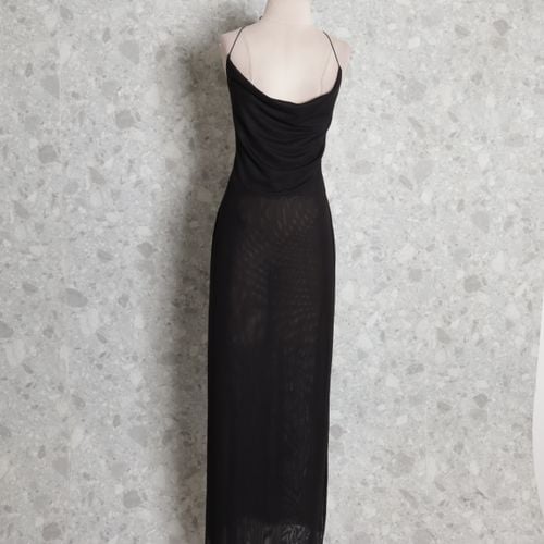 vestido preto 139008673?action_source=70754&ref=home_home&rsp=1&rspix=1