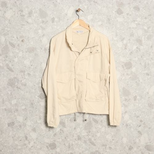 casaco creme zara 133582262?action_source=70853&ref=home_home&rsp=1&rspix=1