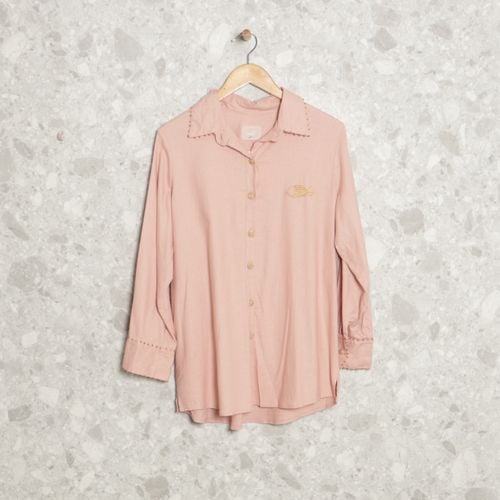 camisa rosa marju 128316389?action_source=72472&ref=home_home&rsp=1&rspix=1