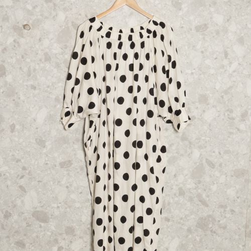 vestido off white poa zara 135873855?action_source=70853&ref=home_home&rsp=1&rspix=1