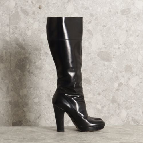 bota preta cano longo gucci 141561449?action_source=71744&ref=home_home&rsp=1&rspix=1
