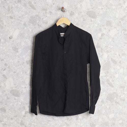 camisa preta mng 134945952?action_source=69532&ref=home_home&rsp=1&rspix=1