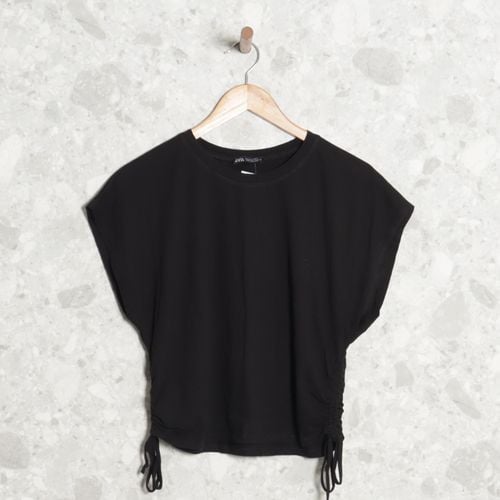 blusa preta zara 145007994?action_source=73031&ref=home_home&rsp=1&rspix=1
