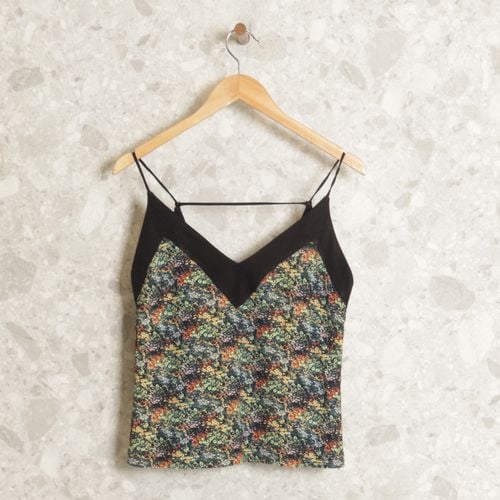 blusa preta e verde animale 131436085?action_source=67289&ref=home_home&rsp=1&rspix=1