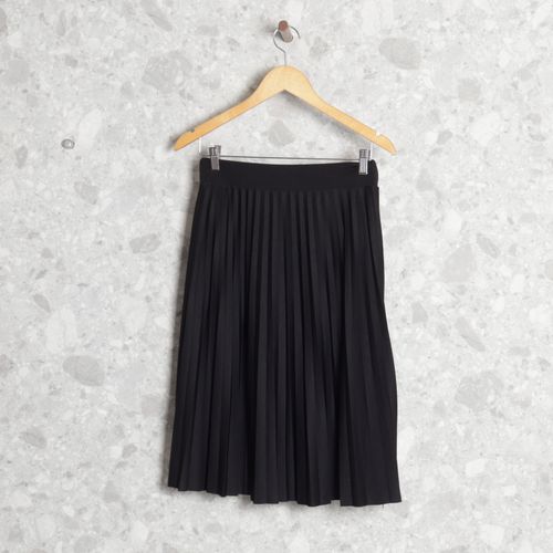 saia preta 123185628?action_source=62833&ref=home_home&rsp=1&rspix=1