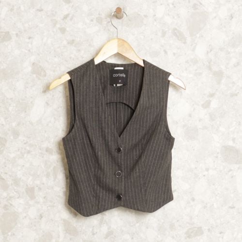 colete cinza cortelle 139892289?action_source=70096&ref=home_home&rsp=1&rspix=1