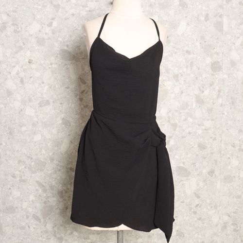 vestido preto 123634338?action_source=67322&ref=home_home&rsp=1&rspix=1