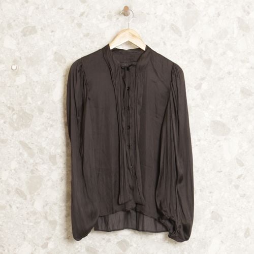 camisa preta zara 140082546?action_source=70754&ref=home_home&rsp=1&rspix=1