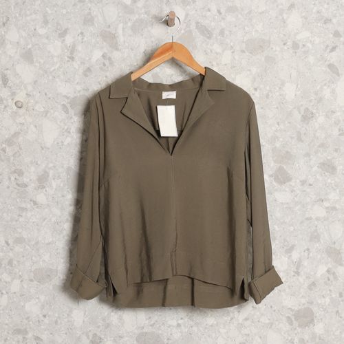 blusa verde hidrogenio 132021945?action_source=69532&ref=home_home&rsp=1&rspix=1