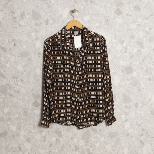 blusa preta geometrica marina saleme 138836453?action_source=70986&ref=home_home&rsp=1&rspix=1