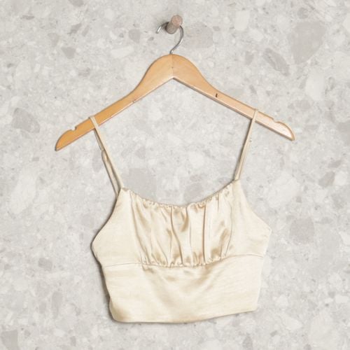 cropped bege zara 118870578?action_source=72668&ref=home_home&rsp=1&rspix=1