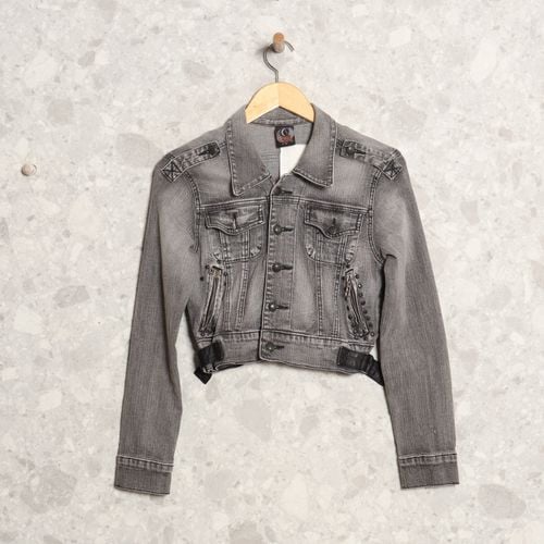 jaqueta jeans cinza emporio 129807153?action_source=72472&ref=home_home&rsp=1&rspix=1