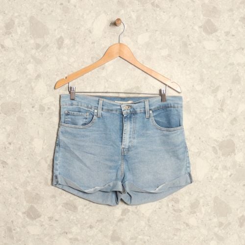short jeans azul levis 136808309?action_source=69532&ref=home_home&rsp=1&rspix=1