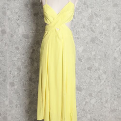 vestido amarelo animale 125347545?action_source=67289&ref=home_home&rsp=1&rspix=1