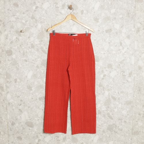 calca terracota zara 134271003?action_source=70853&ref=home_home&rsp=1&rspix=1