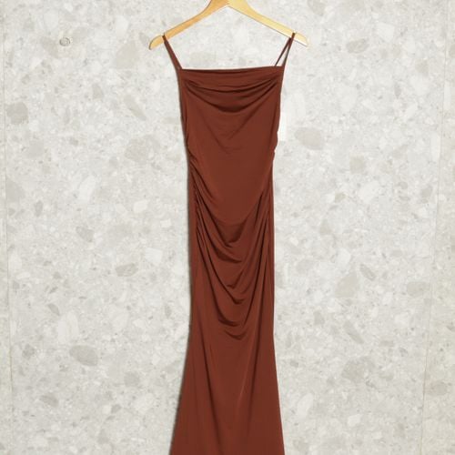 v estido marrom shein 129646880?action_source=67322&ref=home_home&rsp=1&rspix=1