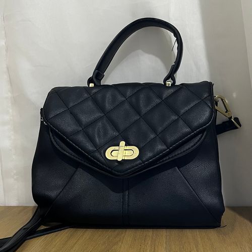 bolsa preta steve madden 145697865?action_source=64648&ref=home_home&rsp=1&rspix=1