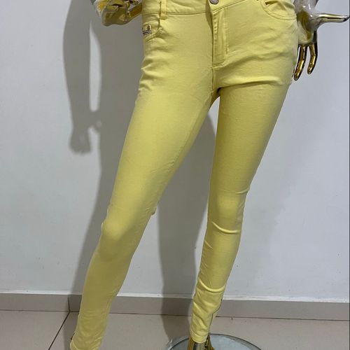 Calca Jeans Feminina Amarela Reta Elastano Ziper