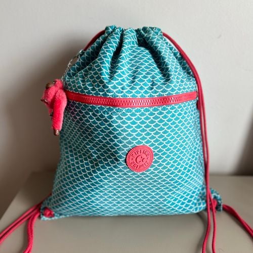 bolsa saco kipling 144651519?action_source=64648&ref=home_home&rsp=1&rspix=1