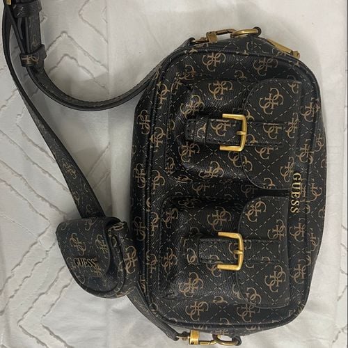 bolsa guess original 132630937?action_source=71545&ref=home_home&rsp=1&rspix=1