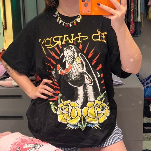camiseta unissex oversized ed hardy 134360988?action_source=72140&ref=home_home&rsp=1&rspix=1