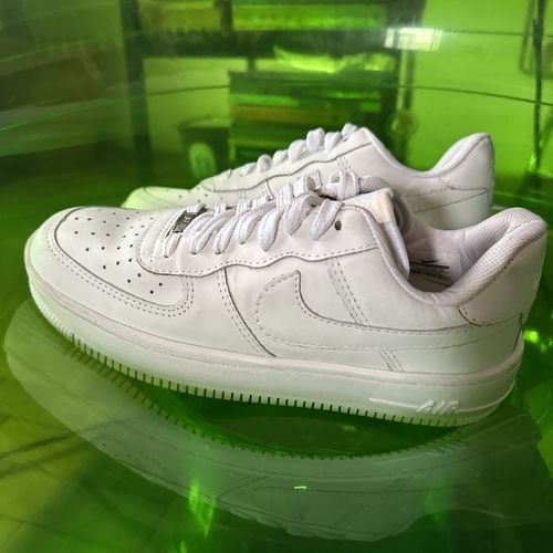 tenis nike air force 1 branco 40 148093383?action_source=72767&ref=home_home&rsp=1&rspix=1