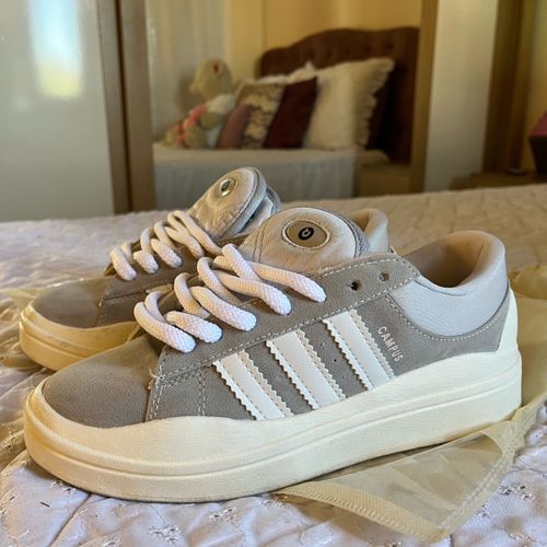 tenis adidas campus bad bunny cinza 37 141812872?action_source=31946&ref=home_home&rsp=1&rspix=1