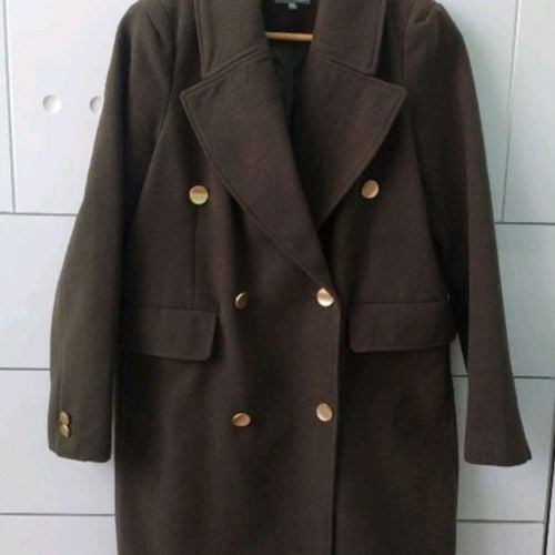 casaco feminino verde musgo com botoes dourados 142653873?action_source=31319&ref=home_home&rsp=1&rspix=1