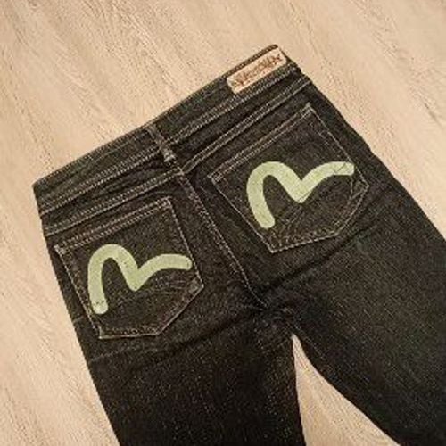 calca jeans evisu x puma 150449253?action_source=67222&ref=home_home&rsp=1&rspix=1