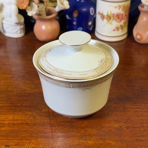 acucareiro porcelana schmidt 130423766?action_source=66529&ref=home_home&rsp=1&rspix=1