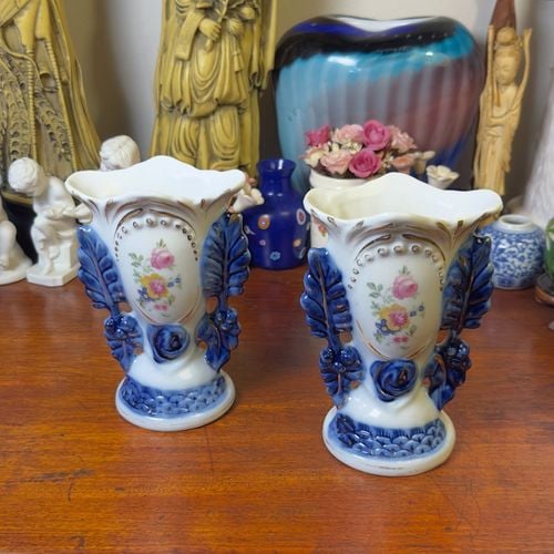 par de floreiras antigas em porcelana 131331266?action_source=66529&ref=home_home&rsp=1&rspix=1