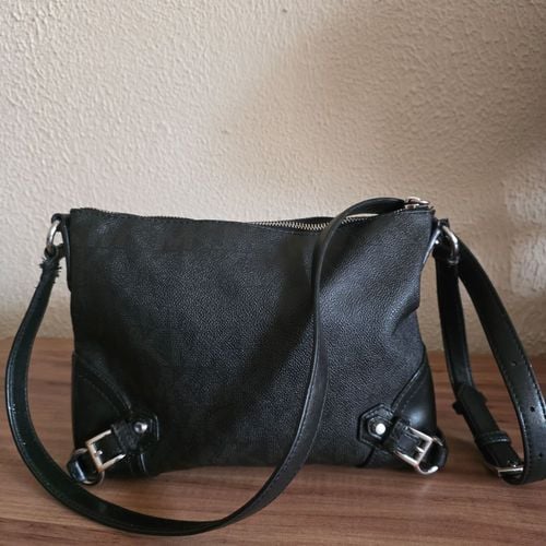 bolsa michael kors preta 144787801?action_source=73496&ref=home_home&rsp=1&rspix=1