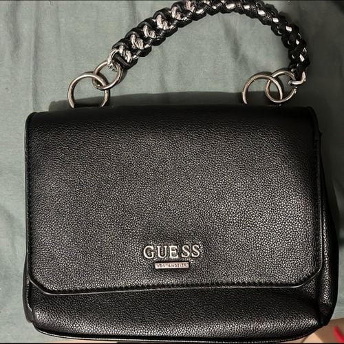 bolsa guess 133942069?action_source=71545&ref=home_home&rsp=1&rspix=1