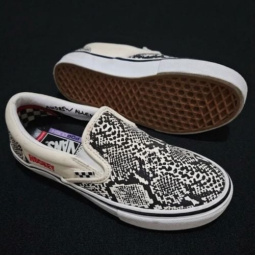 tenis vans slip on x hockey 138329826?action_source=68872&ref=home_home&rsp=1&rspix=1