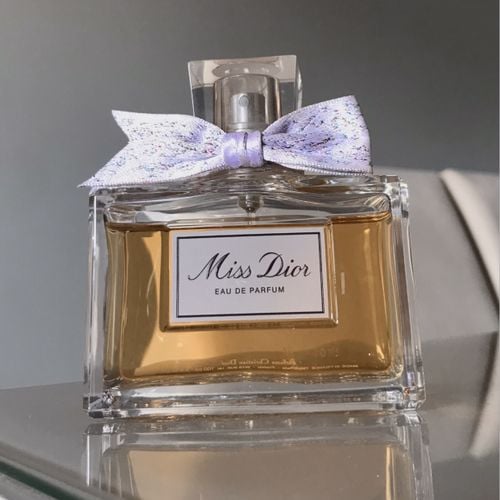 desapego de colecao perfume miss dior versao 2021 frasco de 100ml bem cheio conforme mostra a foto 133194863?action_source=66827&ref=home_home&rsp=1&rspix=1