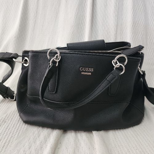 bolsa guess preta original leia descricao 149557148?action_source=76594&ref=home_home&rsp=1&rspix=1