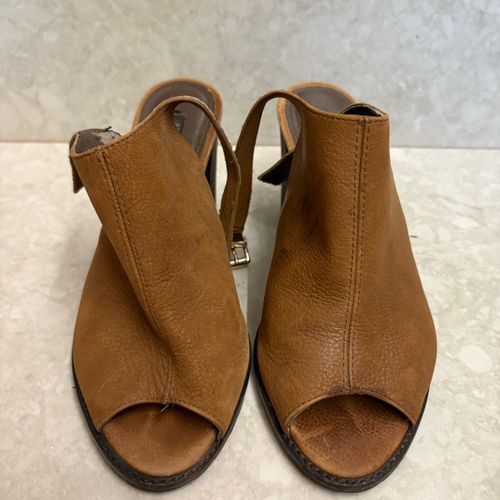 sandalia couro arezzo caramelo 36 134902152?action_source=64649&ref=home_home&rsp=1&rspix=1