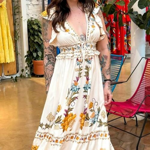 vestido farm delicadeza de verao 136947835?action_source=68477&ref=home_home&rsp=1&rspix=1