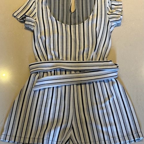 macaquinho bershka listrado p 140088001?action_source=69599&ref=home_home&rsp=1&rspix=1