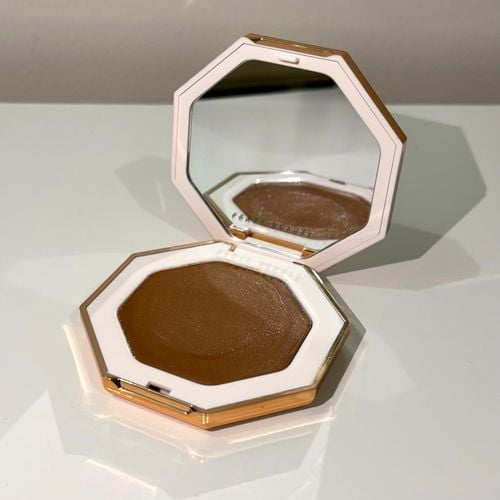 bronzer cremoso fenty beauty teddy 140188180?action_source=77486&ref=home_home&rsp=1&rspix=1