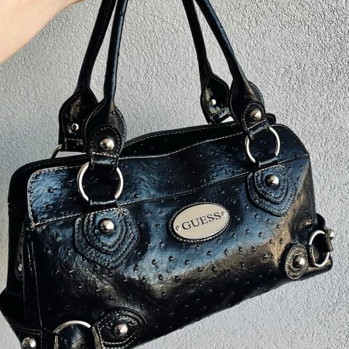 bolsa guess vintage y2k preta 146786662?action_source=72470&ref=home_home&rsp=1&rspix=1