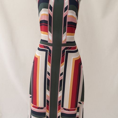 vestido estampa vitral 131374723?action_source=64649&ref=home_home&rsp=1&rspix=1