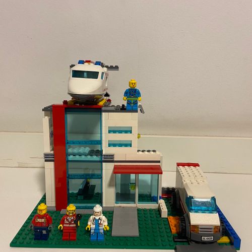 lego hospital city 97408412